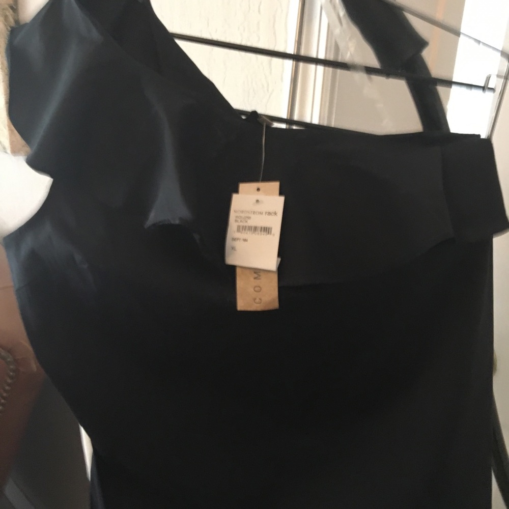 Nordstrom Rack Ruffle Top One Shoulder
